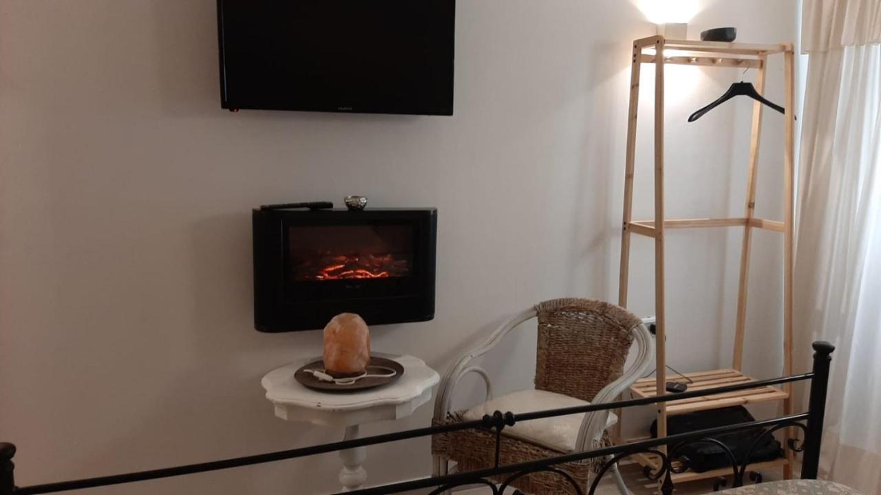 La Nicchia Del Borgo Apartment Taranto Ngoại thất bức ảnh