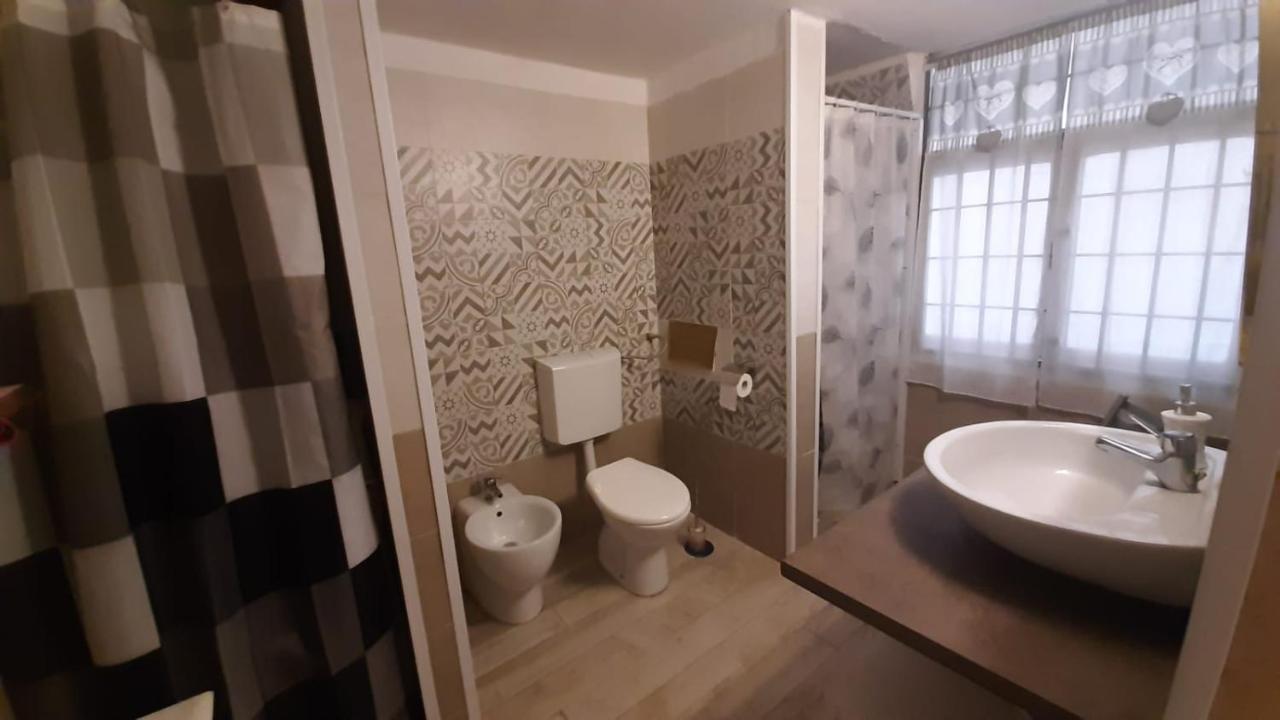 La Nicchia Del Borgo Apartment Taranto Ngoại thất bức ảnh